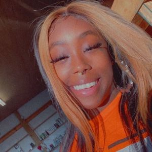 Meet your Posher, Batty